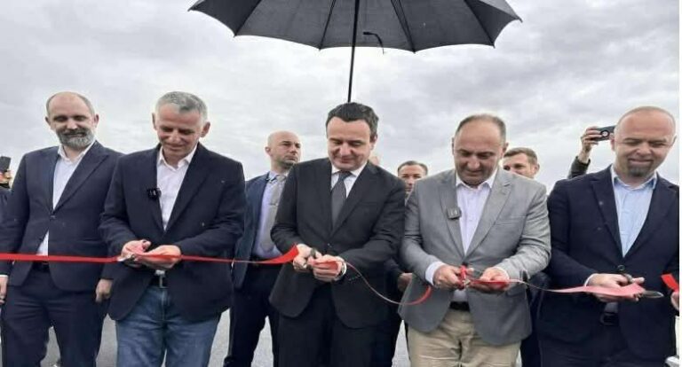 Përurohet ura në Rogovë të Hasit, Kurti: Lajm i mirë për hasjanët