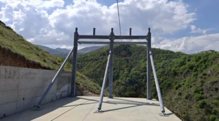 Zip-line në Prizren, së shpejti atraksioni i ri turistik afër Kalasë së vjetër