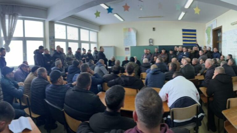 Pas takimit me banorët, Komuna e Dragashit tërhiqet nga plani për shkritoren e xeheve në Shajne