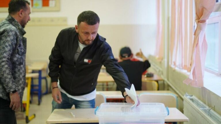 Banorët e lagjeve “Bylbyldere” dhe “Ralin” në Prizren zgjedhin projektet për buxhetin e vitit 2026