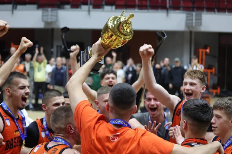 Bashkimi U18 shpallet kampion i Kosovës