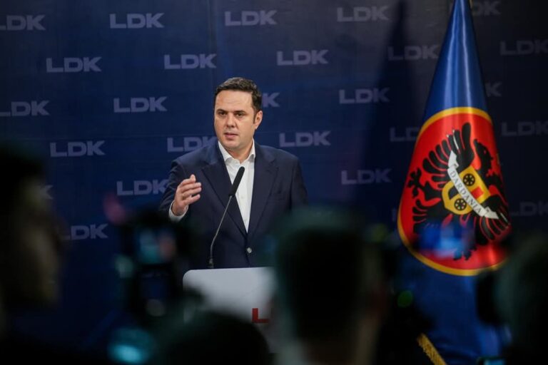 Abdixhiku refuzon përfundimisht Kurtin – propozon “Qeveri tranzicionale”