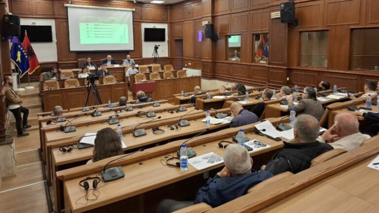 Komuna e Prizrenit prezanton qarkoren buxhetore 2026, qytetarët kërkojnë investime në lagje dhe fshatra