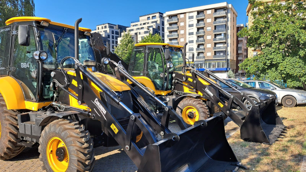 “Hidroregjioni Jugor” investon në dy eskavatorë për përmirësimin e shërbimeve në Malishevë dhe Dragash