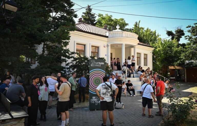 Prizreni përmbyll edicionin e 5-të të Autostrada Biennale