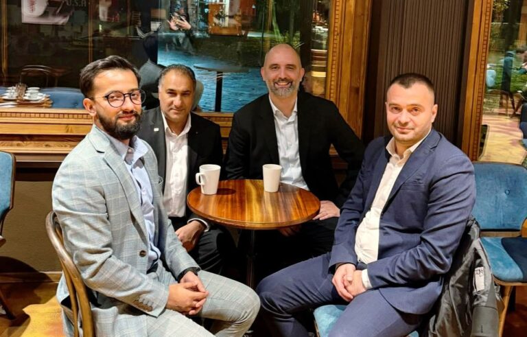 LVV forcon aleancat për raundin e balotazhit në Prizren, bashkëpunim me partinë e Albert Kinollit