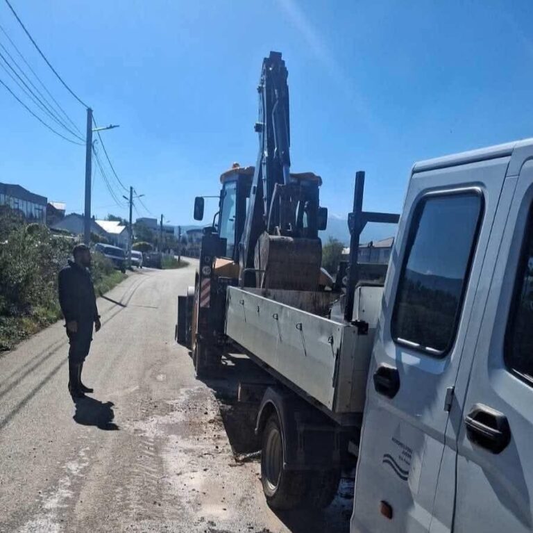 Punime në rrugën Kobaj–Grazhdanik për zëvendësimin e gypit të ujësjellësit