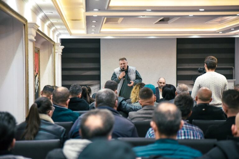 Zafir Berisha: Artan Abrashi mund ta çojë Prizrenin drejt zhvillimit