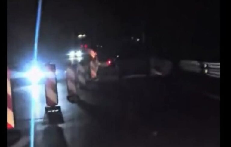 Kamioneta rrezikon trafikun, lëviz pa drita sinjalizuese në autostradën ‘Ibrahim Rugova’