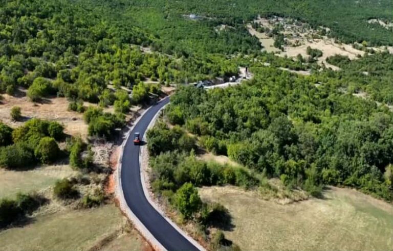 Rruga Gorozhup–Pogaj, bashkon Hasin