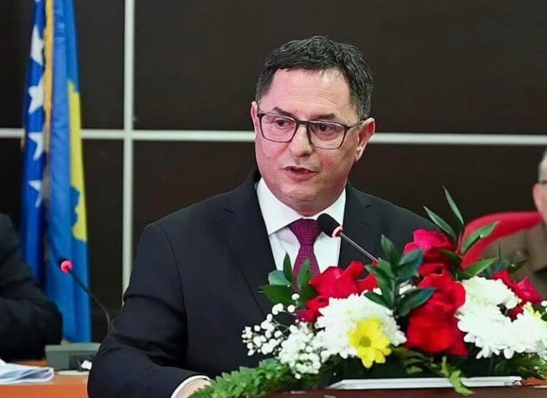 Kastrati emëron kabinetin e ri qeverisës në Malishevë