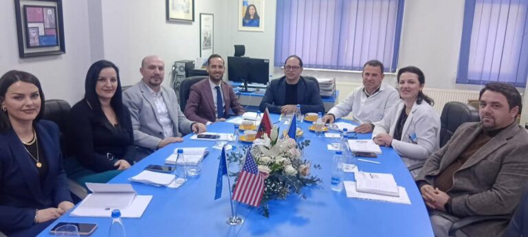 Spitali i Përgjithshëm i Prizrenit dhe Drejtoria Komunale e Shëndetësisë diskutojnë avancimin e shërbimeve shëndetësore