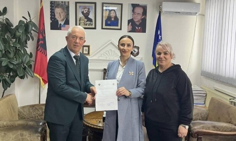 Teuta Gashi Kryeziu emërohet zyrtare për Marrëdhënie me Publikun në Dragash