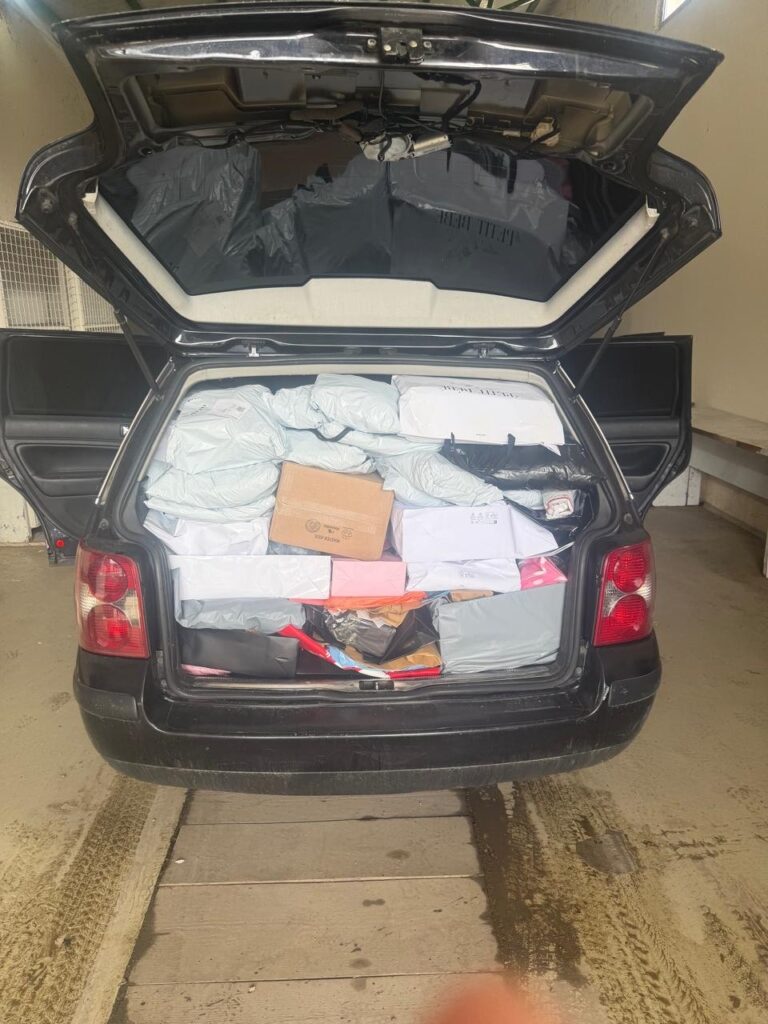 Sekuestrohen mbi 33 mijë euro mallra në Vërmicë, një i dyshuar në mbajtje