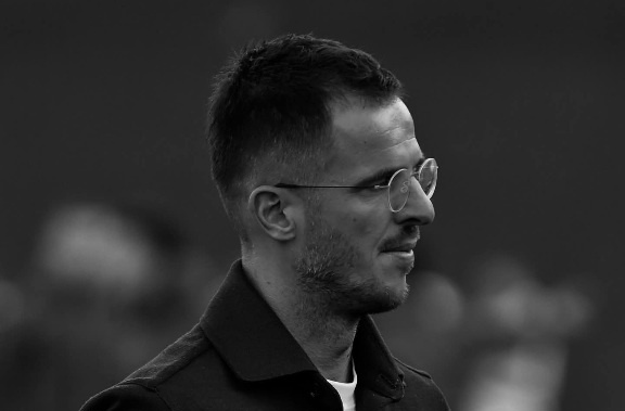 Zyrtare  Leci largohet nga Liria