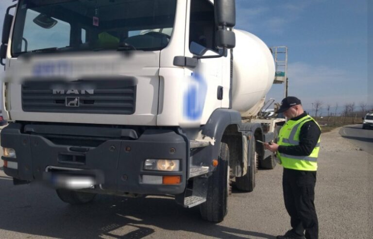 Kontrolle të shtuara ndaj transportuesve në Prizren, gjoba deri në 600 euro