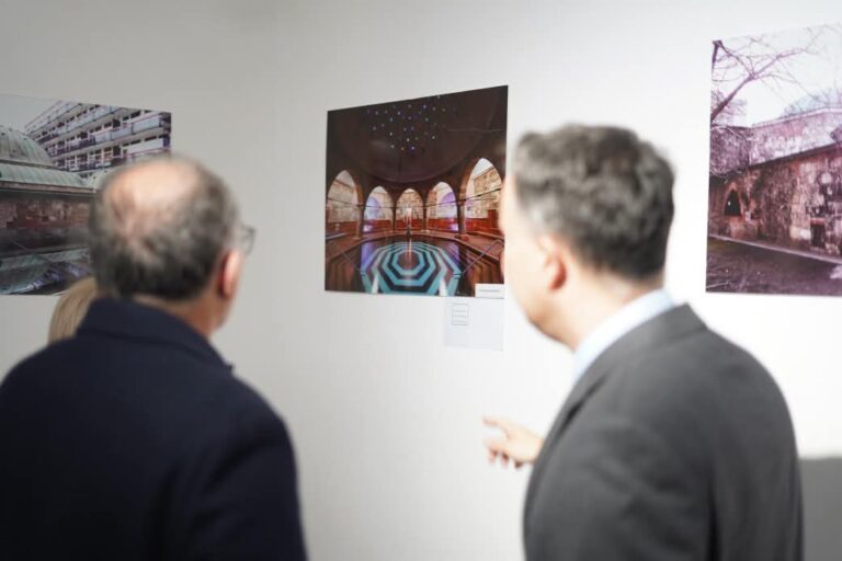 Në Prizren hapet ekspozita me veprat osmane në Hungari