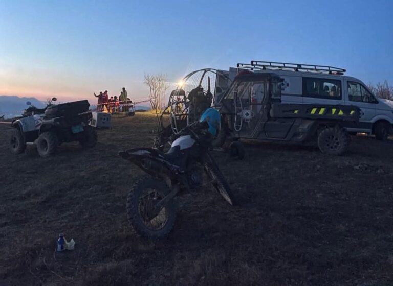 Vazhdojnë kërkimet për 80-vjeçarin e zhdukur në Rahovec, angazhohet edhe paraglajdingu