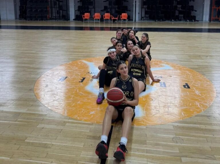 Junior 06 dominon Penzën në gjysmëfinalen e parë U14