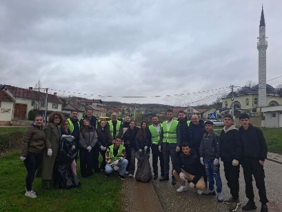 Vazhdon aksioni për pastrimin e ambientit në Malishevë