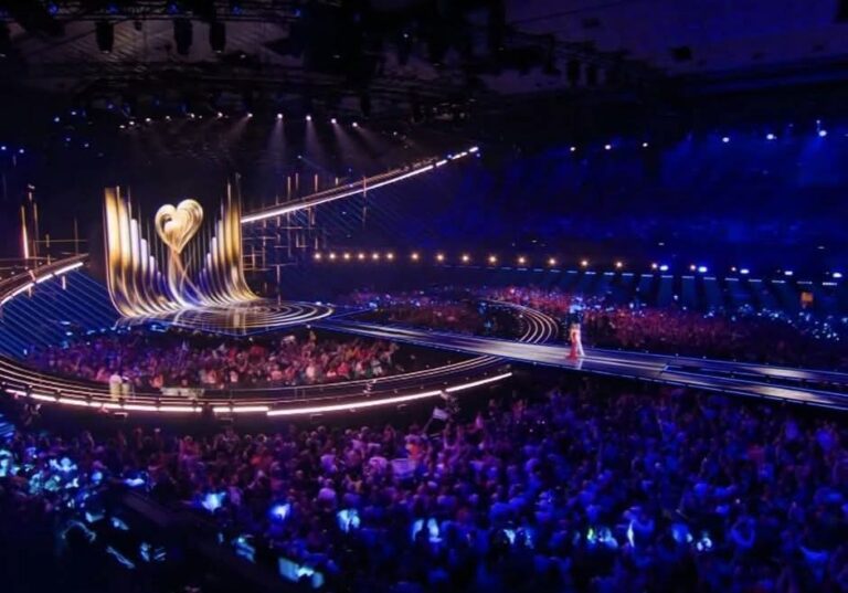 Eurovision 2026, zgjidhen 10 finalistët e parë në Vjenë, të gjithë sytë kthehen nga Alis dhe kënga “Nan” në gjysmëfinalen e dytë
