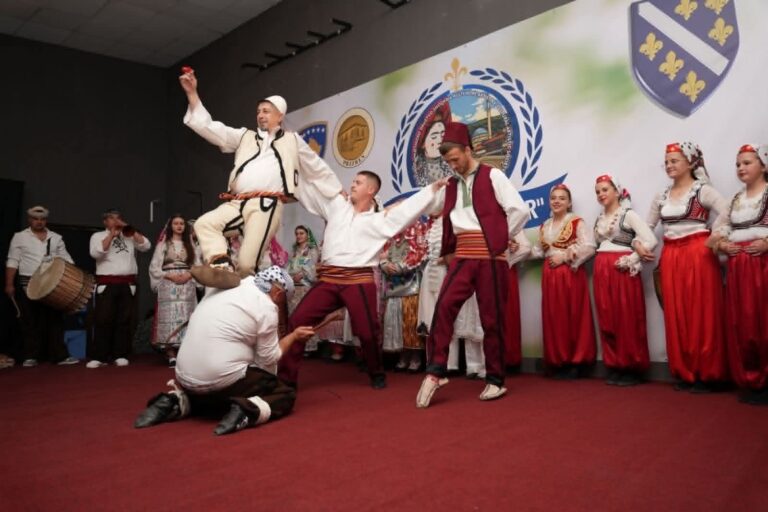 Në Prizren mbahet Festivali Pranveror Rajonal i Miqësisë “Akshami i Prizrenit”
